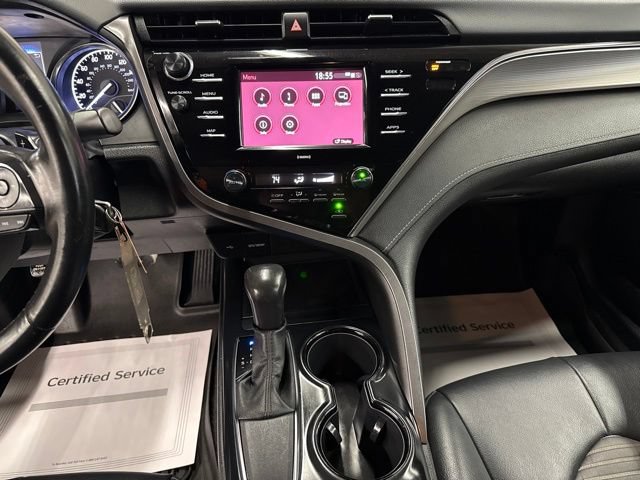 Used 2020 Toyota Camry SE FWD image 18