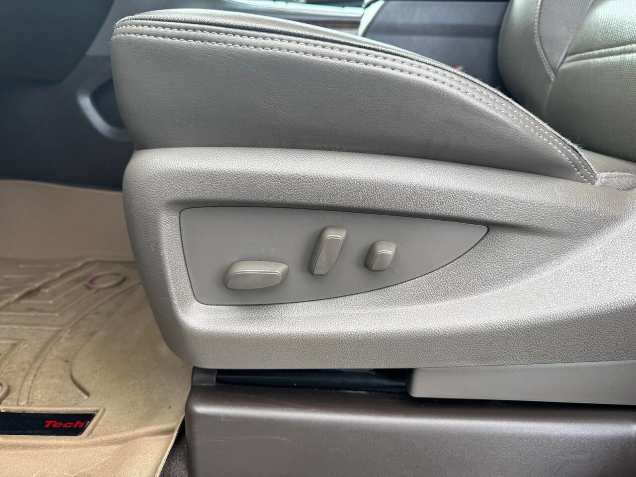 Used 2019 GMC Yukon XL Denali AWD/4WD image 16