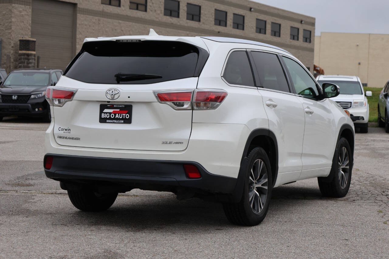 Used 2016 Toyota Highlander XLE AWD/4WD image 9