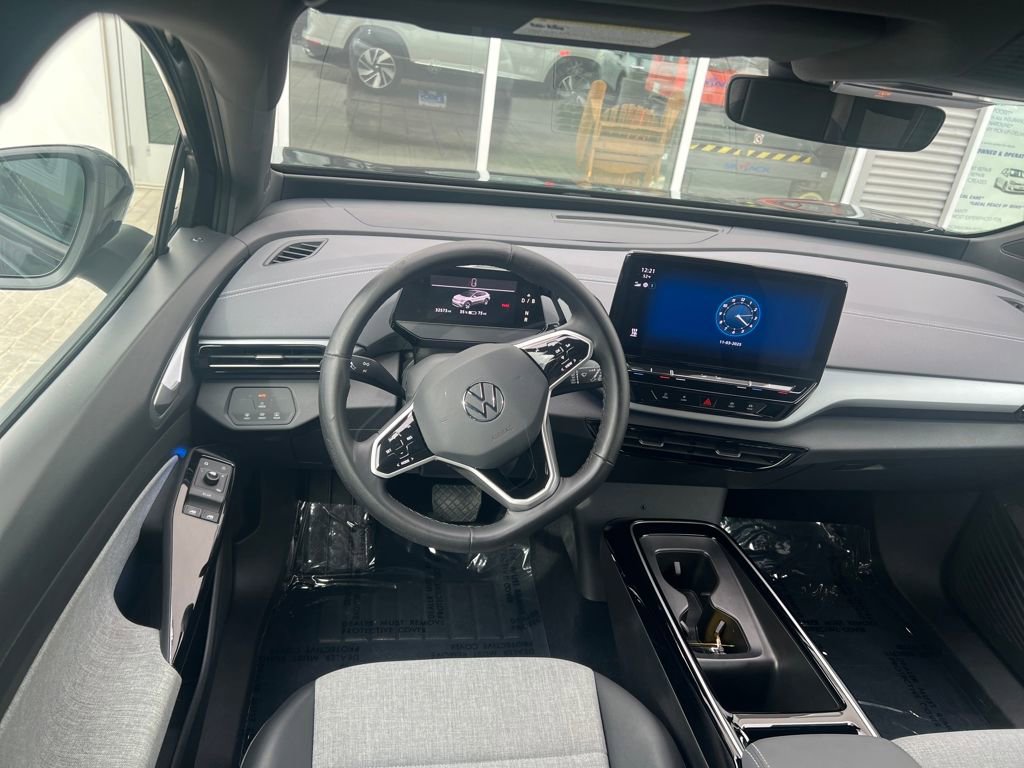 Certified 2023 Volkswagen ID.4 Pro image 16