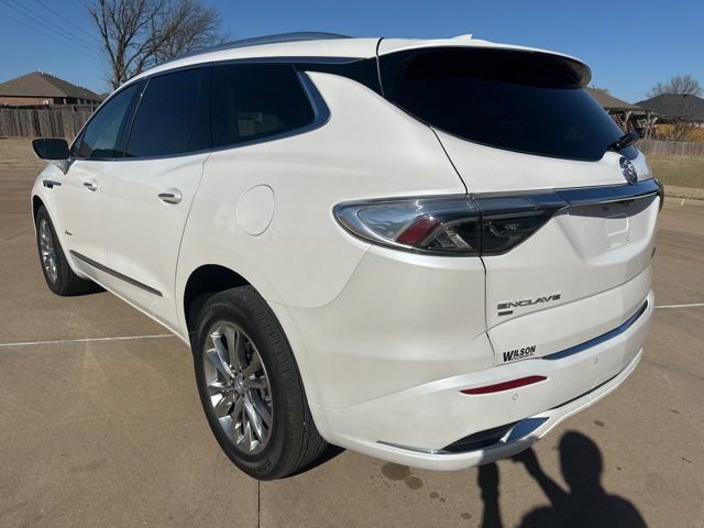 Used 2024 Buick Enclave Avenir w/ Avenir Technology Package image 3