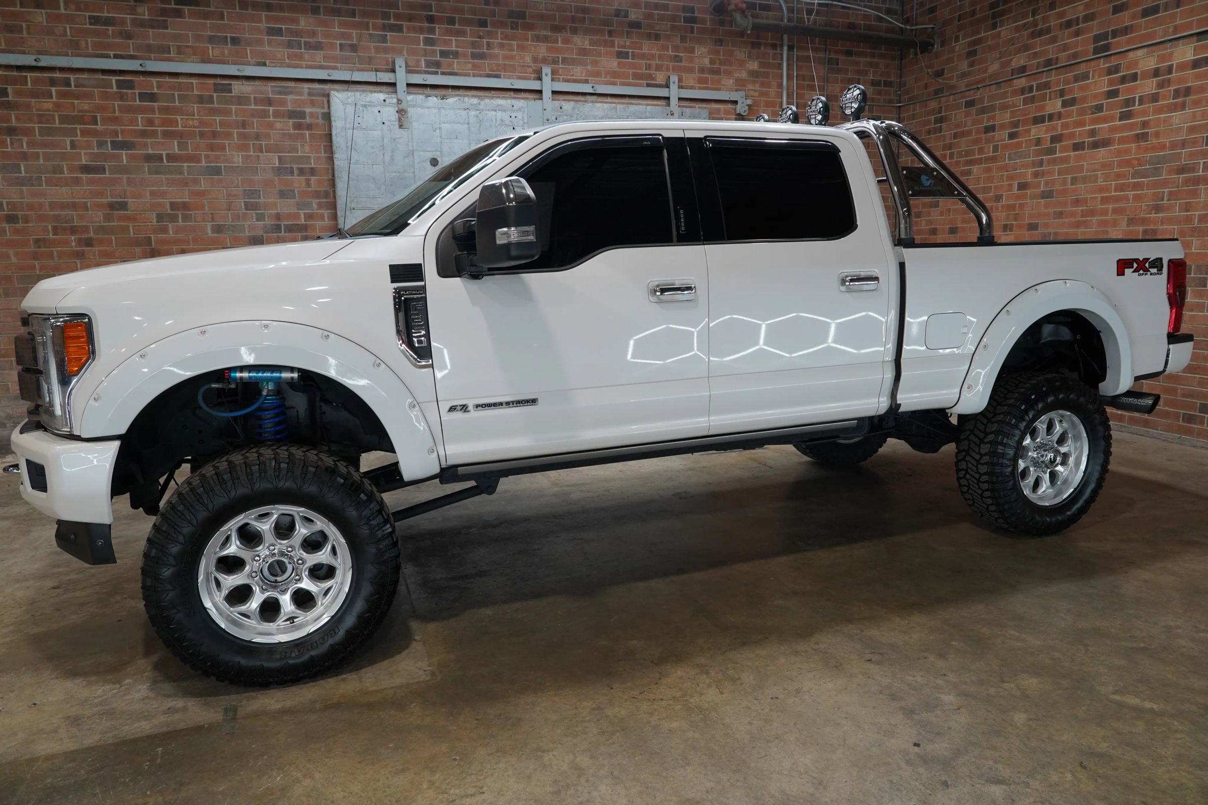 Used 2019 Ford F350 Platinum w/ Platinum Ultimate Package image 8