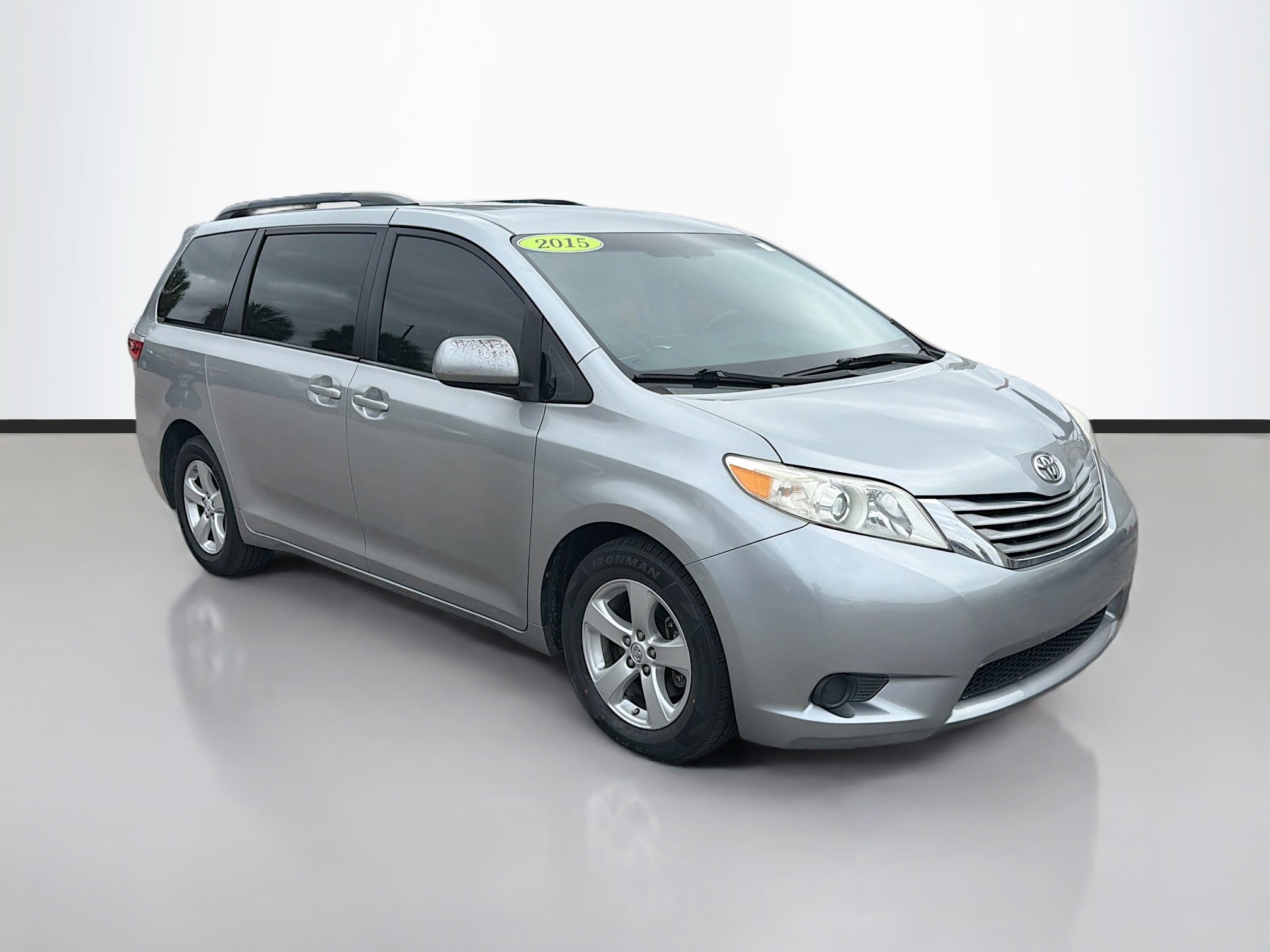 Used 2015 Toyota Sienna LE