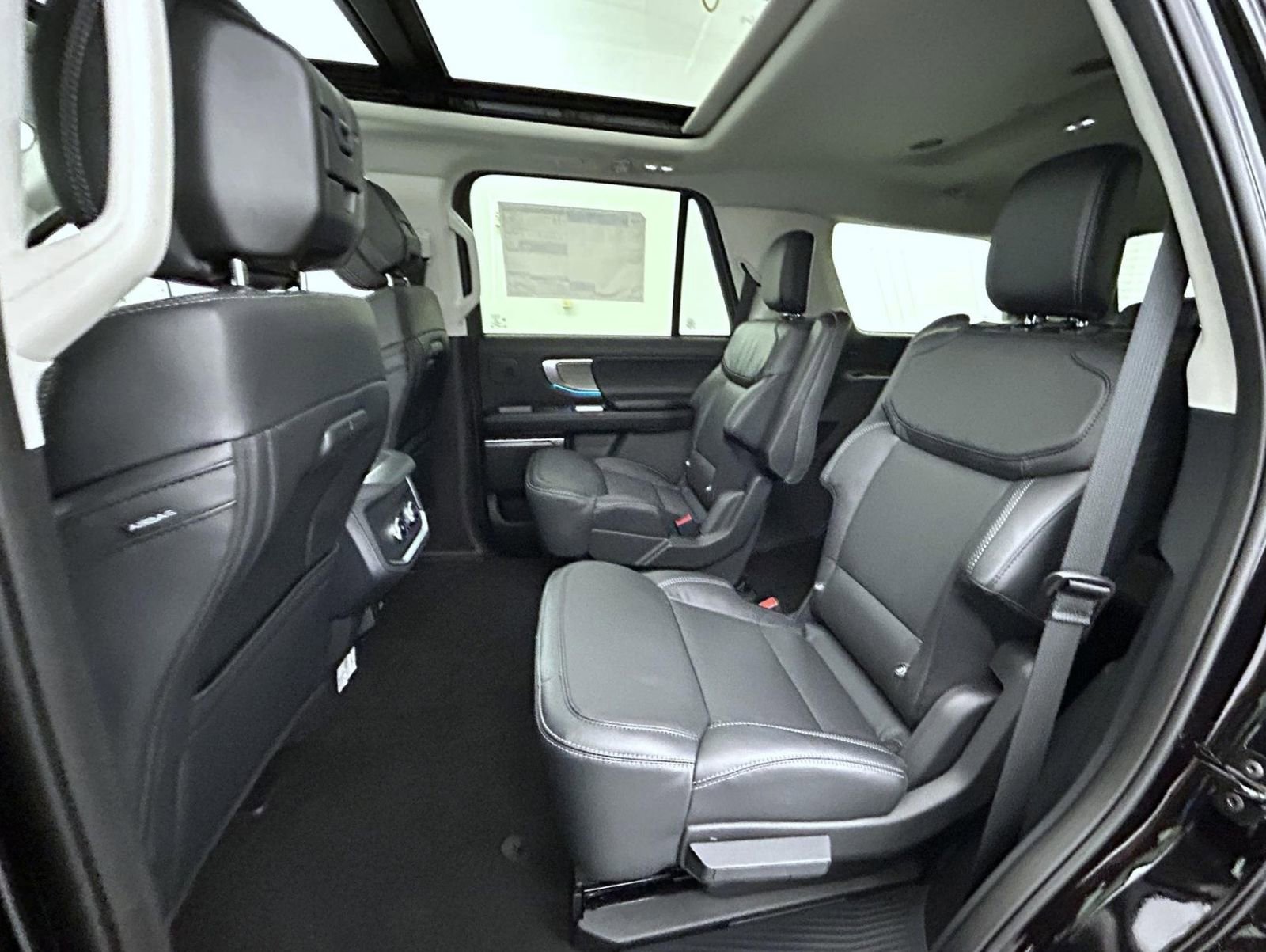 New 2026 Ford Expedition Platinum w/ Driver's Package image 21