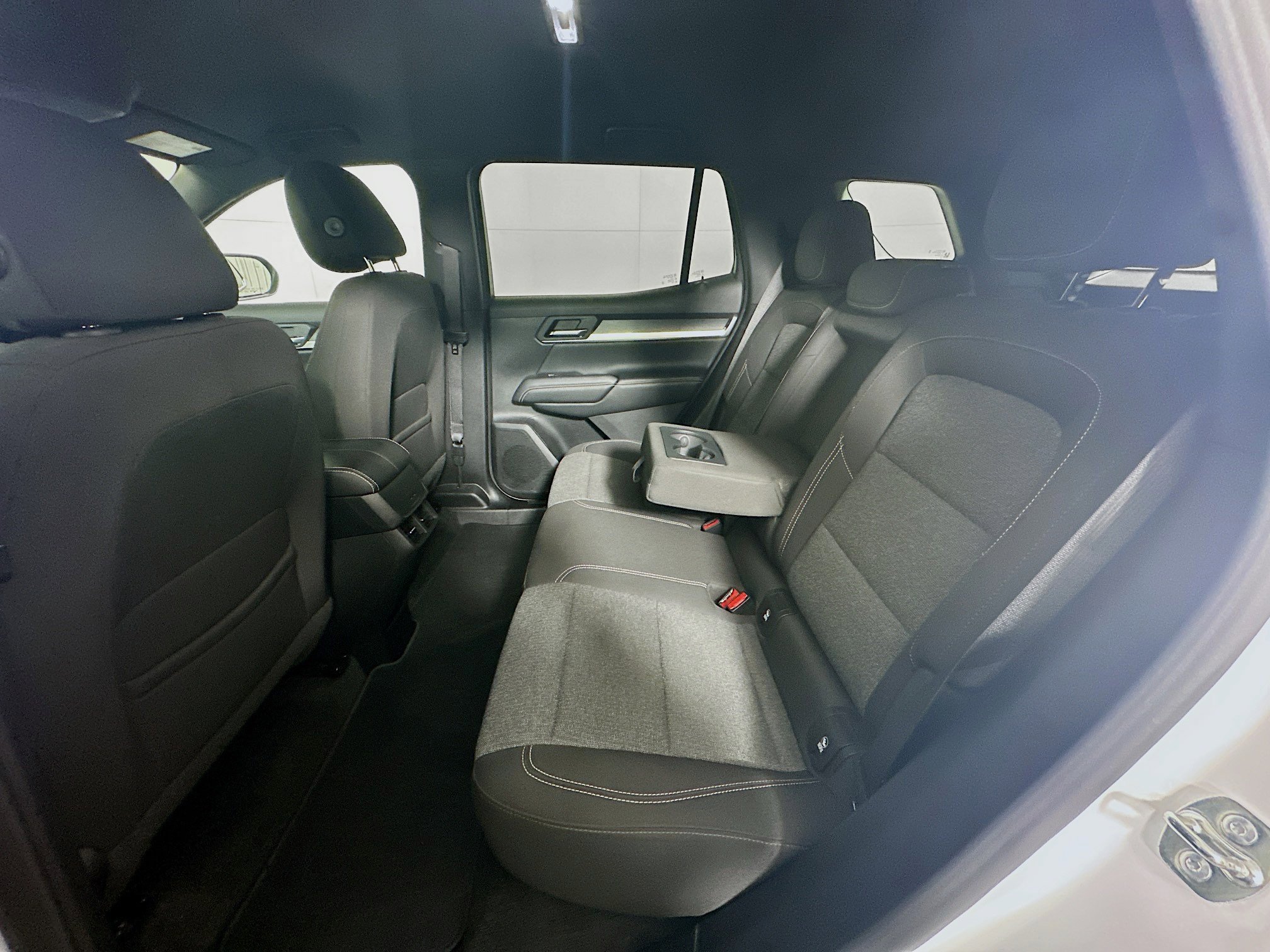 Used 2026 GMC Terrain Elevation image 29