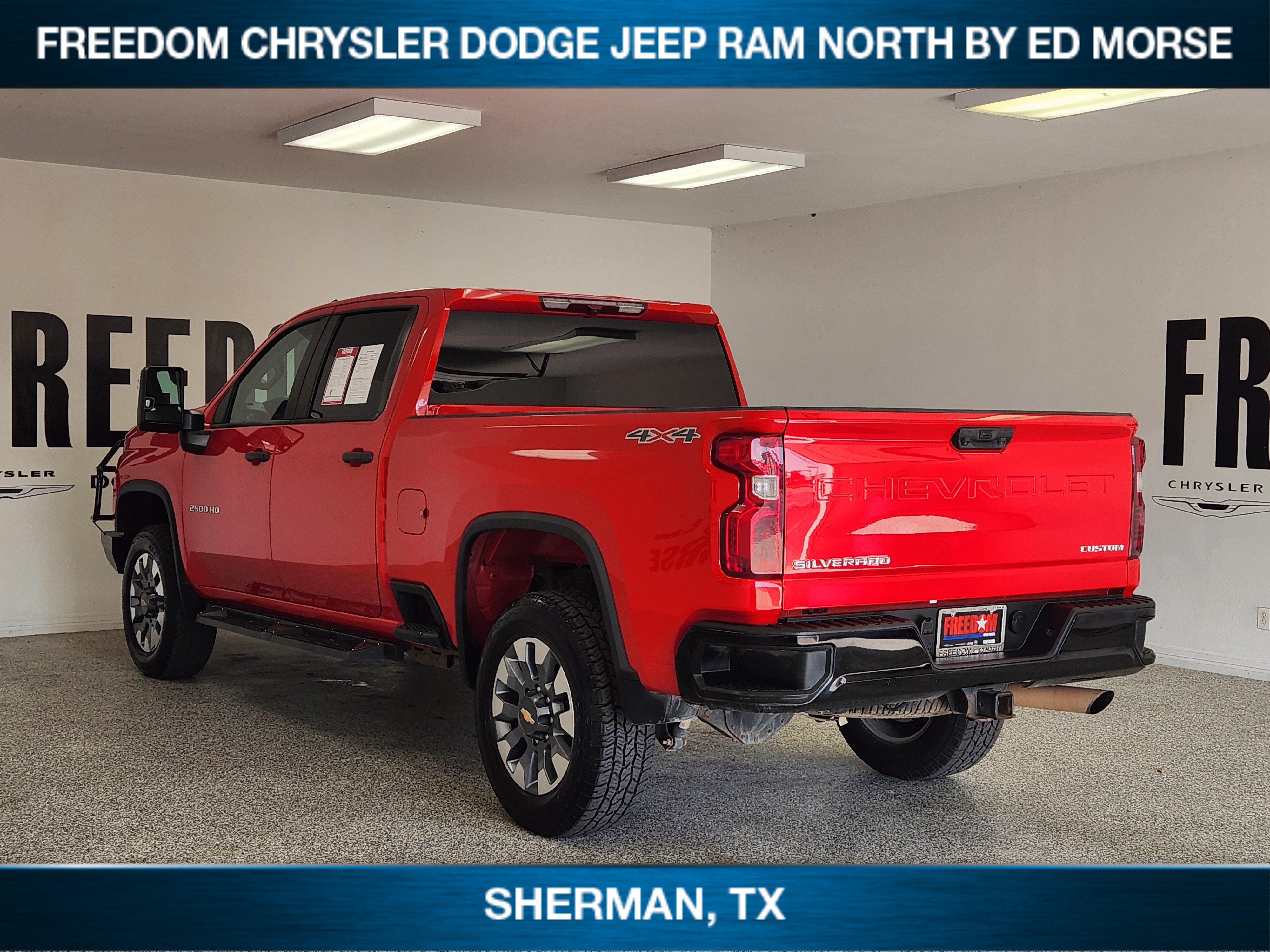 Used 2023 Chevrolet Silverado 2500 Custom w/ Custom Value Package AWD/4WD image 3