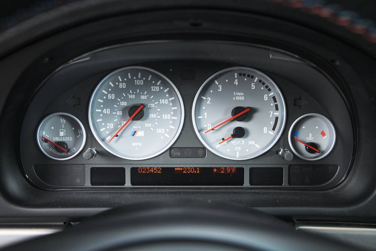 Used 2002 BMW M5 RWD image 41