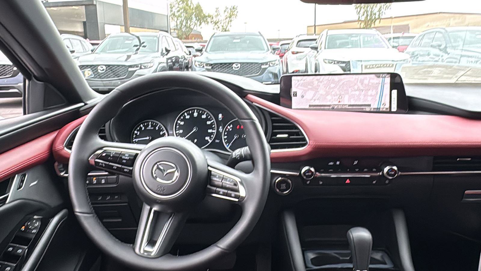 New 2026 MAZDA MAZDA3 Hatchback w/Premium Plus Pkg image 7