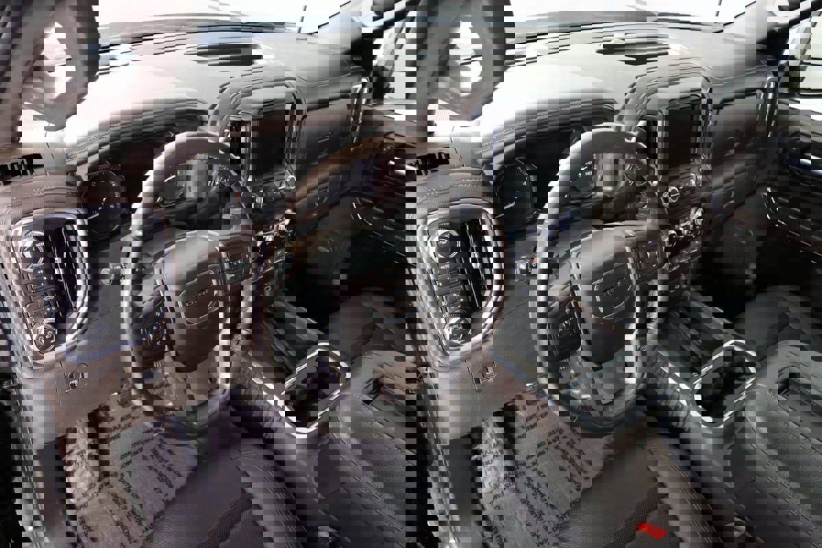 Used 2022 GMC Sierra 3500 Denali image 22