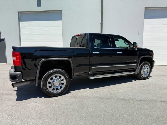 Used 2019 GMC Sierra 2500 Denali AWD/4WD image 8