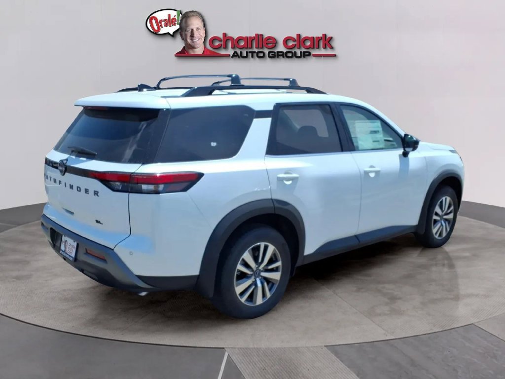 New 2026 Nissan Pathfinder SL FWD image 5