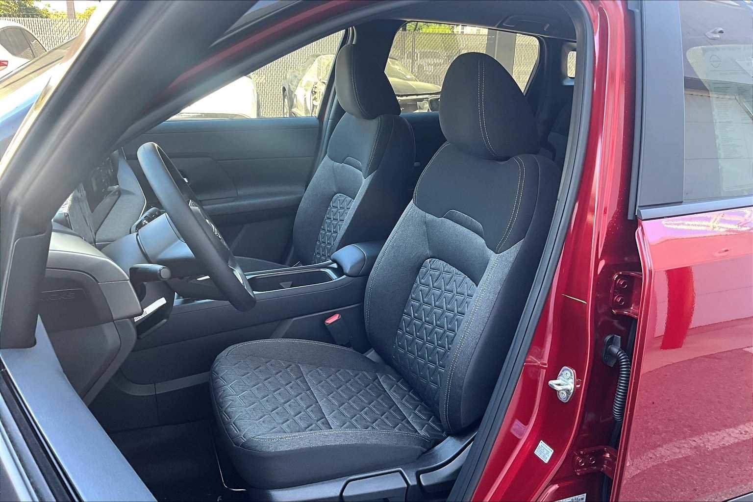 New 2026 Nissan Kicks SV image 15