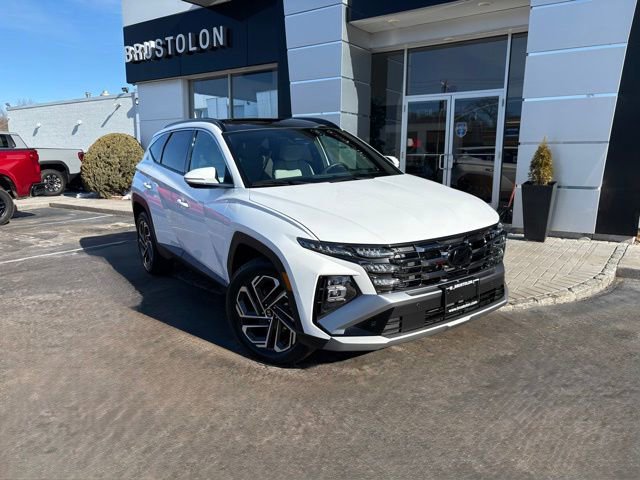 Used 2025 Hyundai Tucson Limited image 2