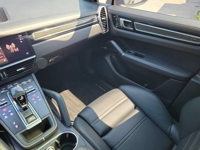 Used 2023 Porsche Cayenne GTS AWD/4WD image 15