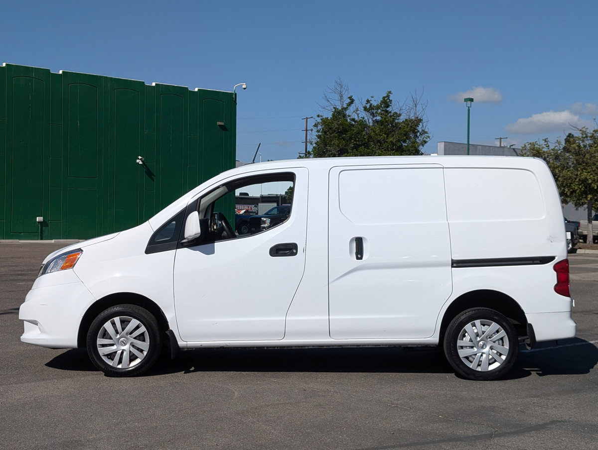 Used 2020 Nissan NV200 SV image 4
