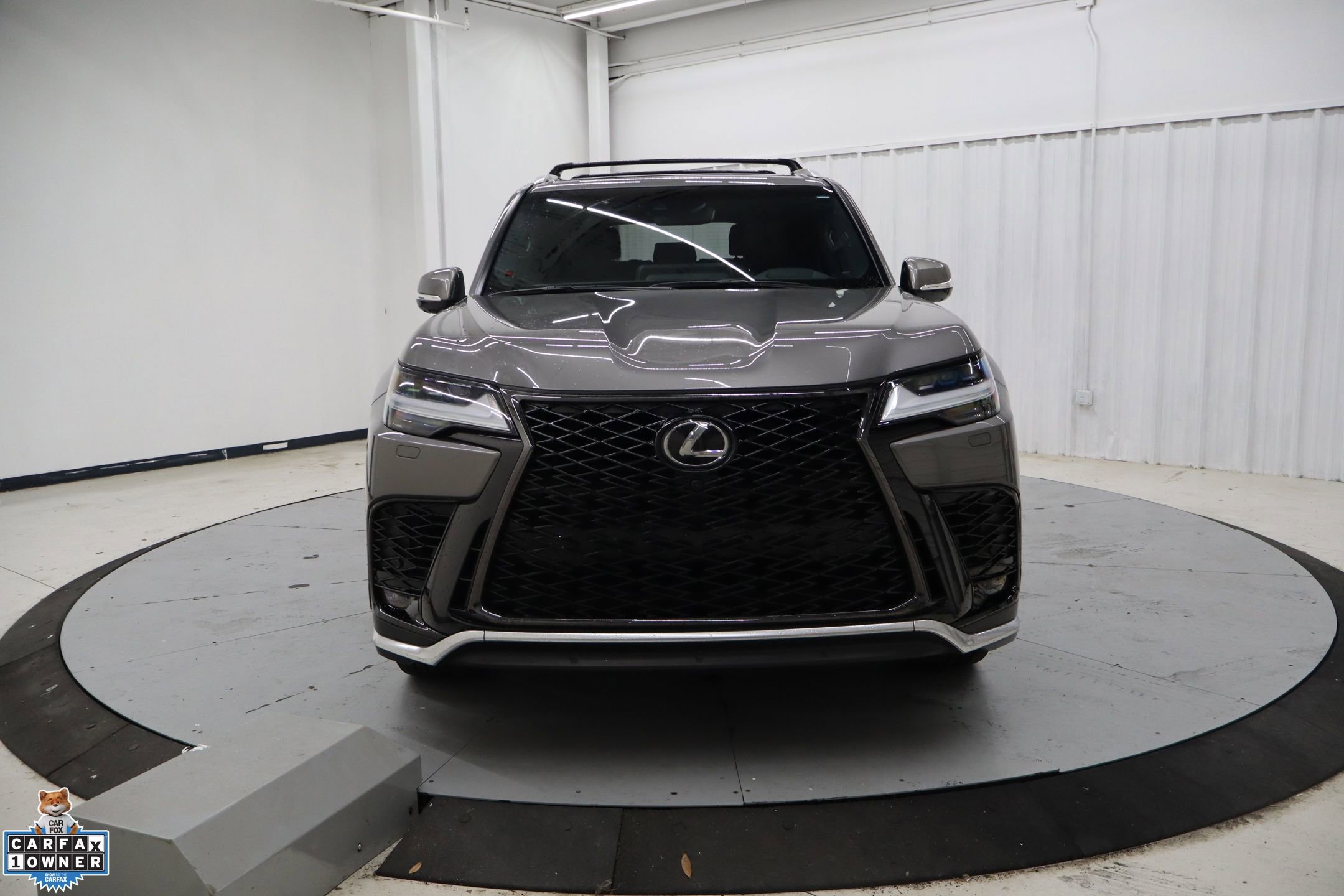 Used 2024 Lexus LX 600 F Sport image 11