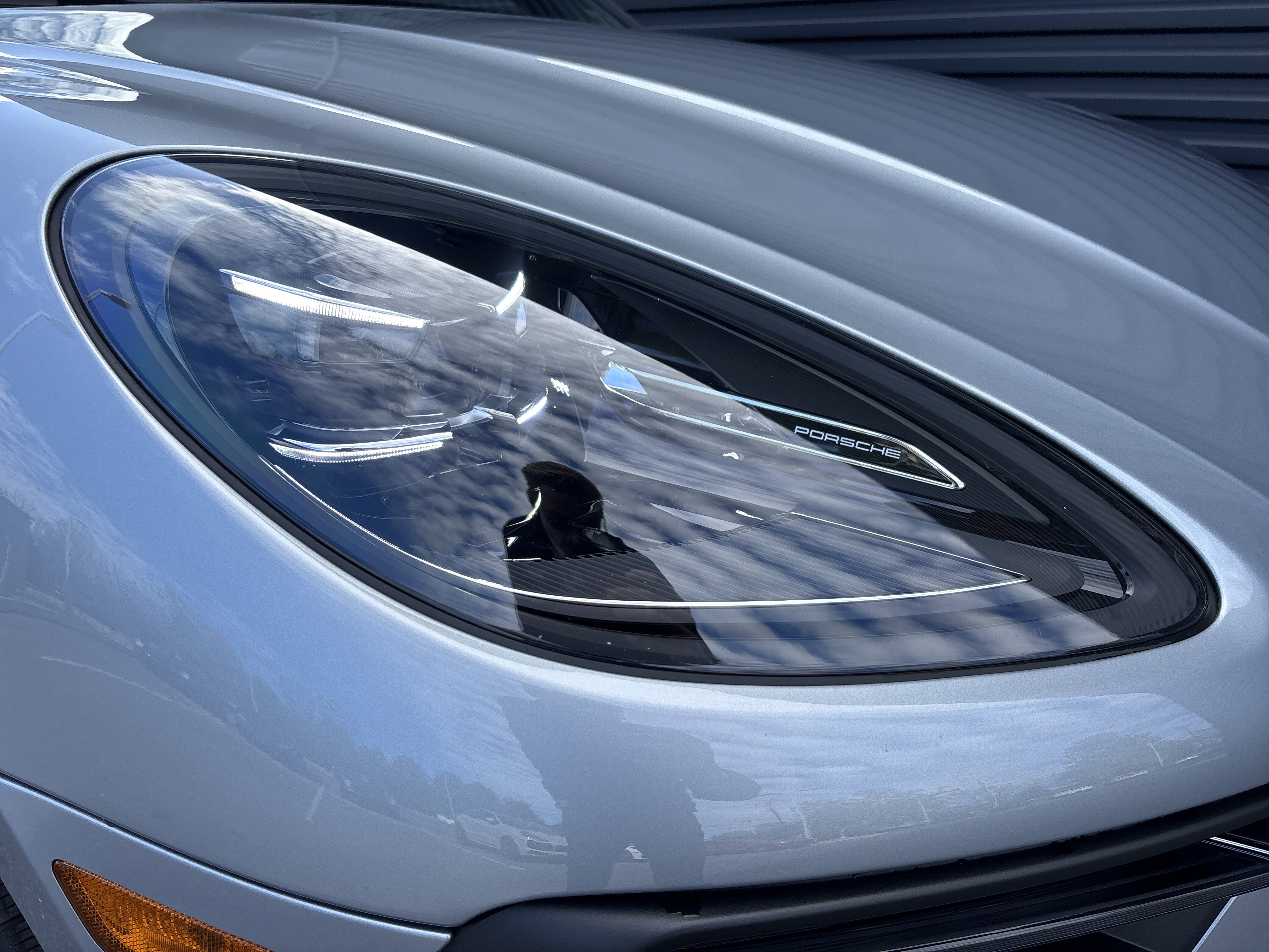 Certified 2025 Porsche Macan image 24