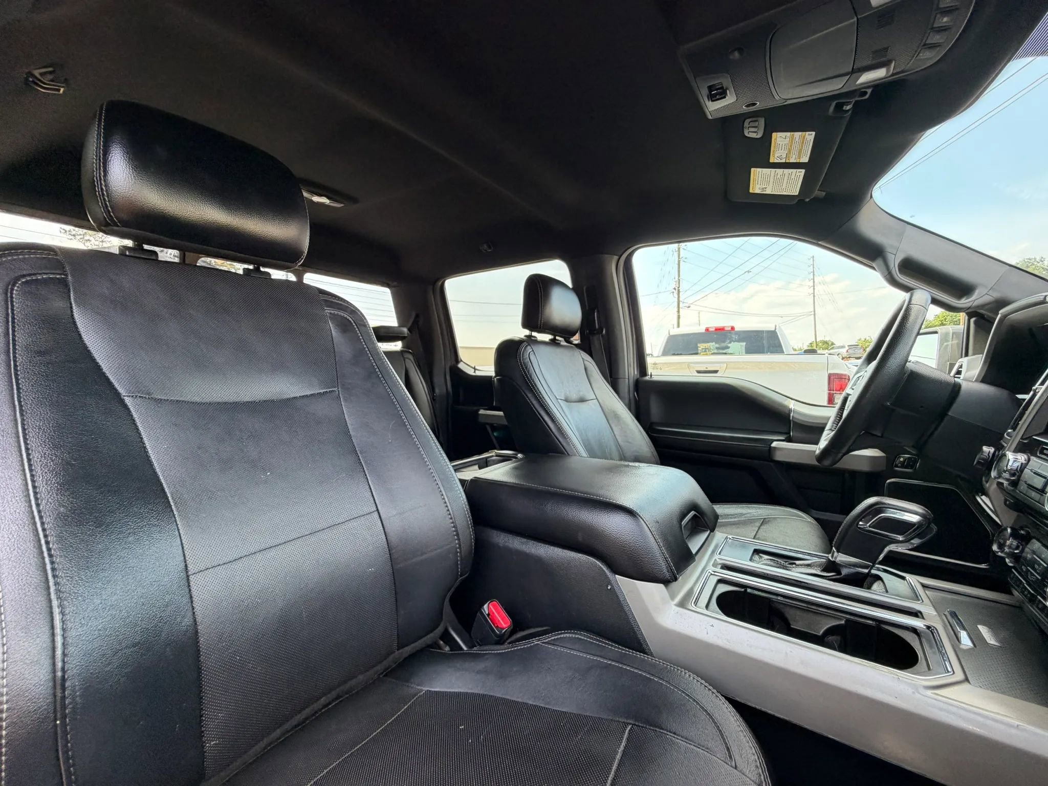Used 2015 Ford F150 Lariat AWD/4WD image 23