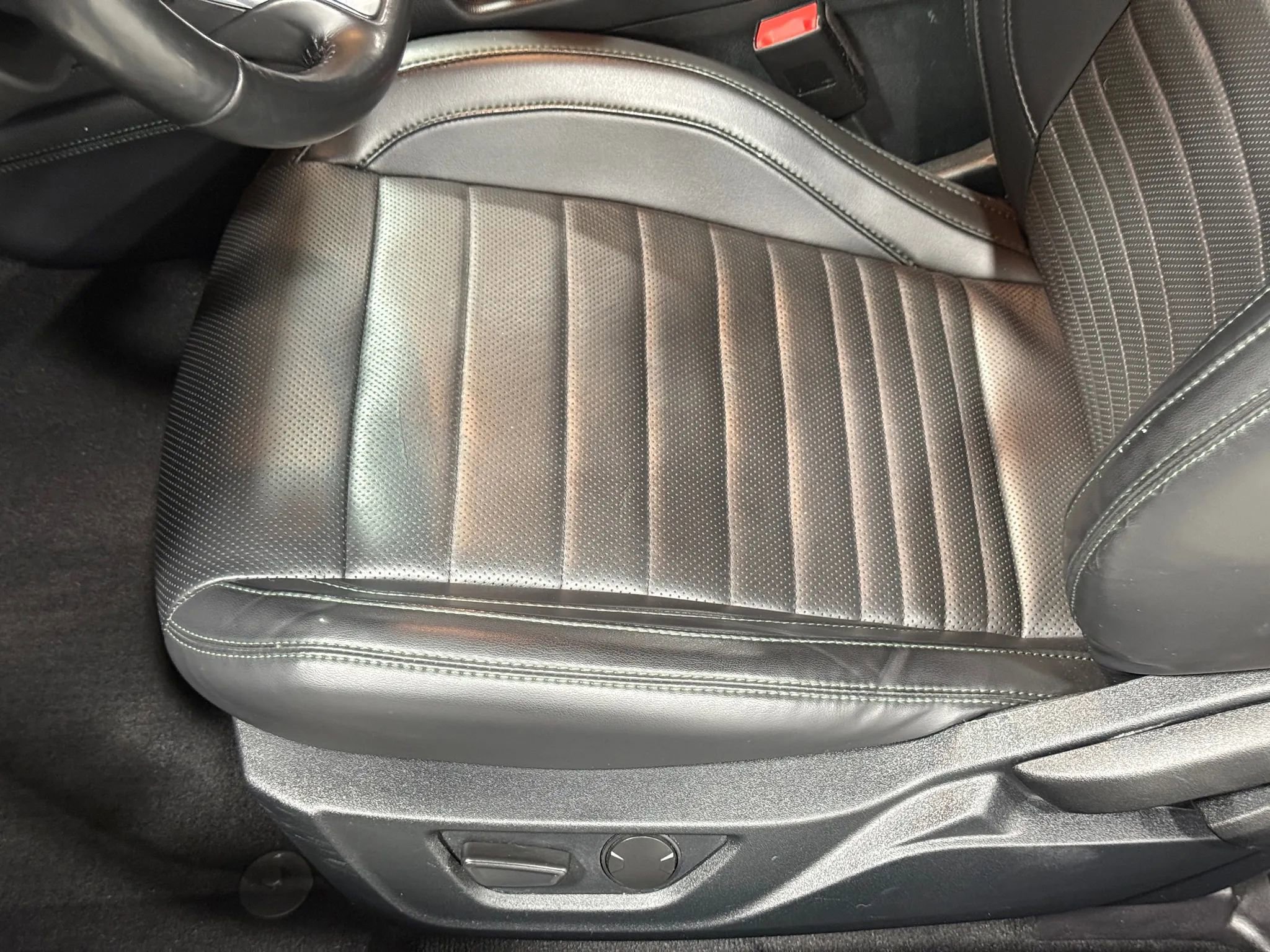 Used 2020 Ford Mustang Bullitt image 19