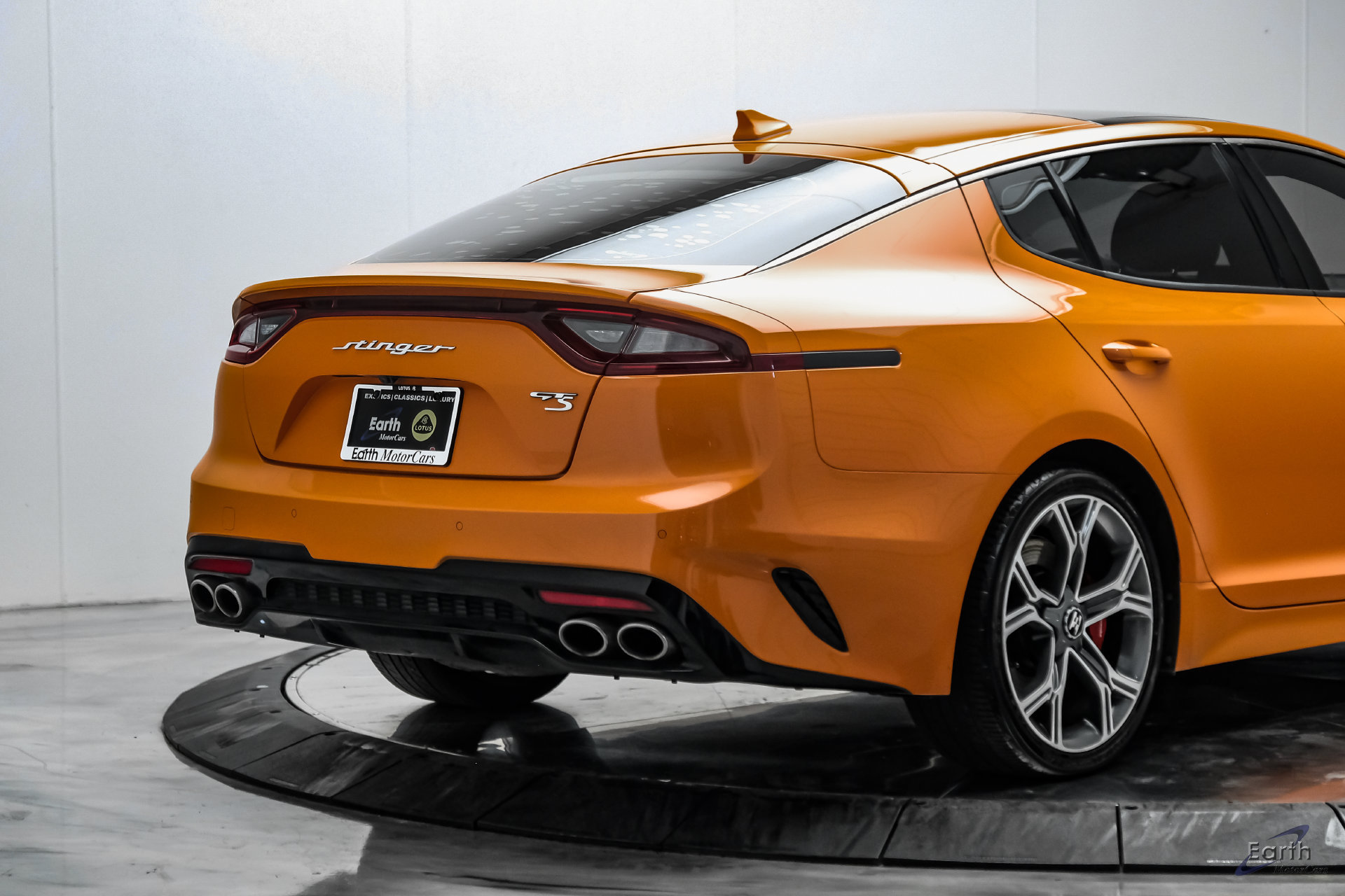 Used 2019 Kia Stinger GTS RWD image 18