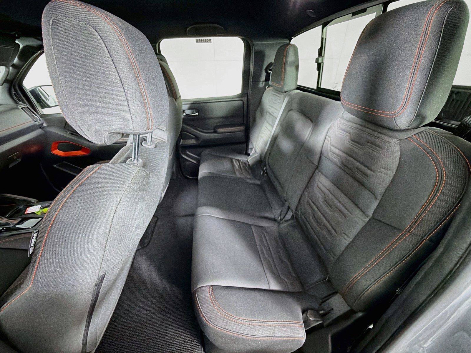 Used 2025 Nissan Frontier PRO-4X w/ Pro Convenience Package AWD/4WD image 25