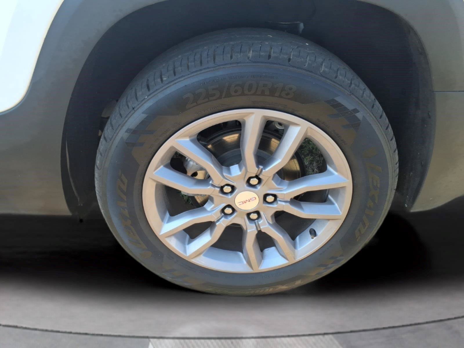 Used 2023 GMC Terrain SLT AWD/4WD image 10