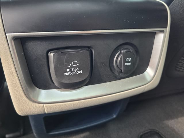 Used 2025 Kia Carnival SX FWD image 19