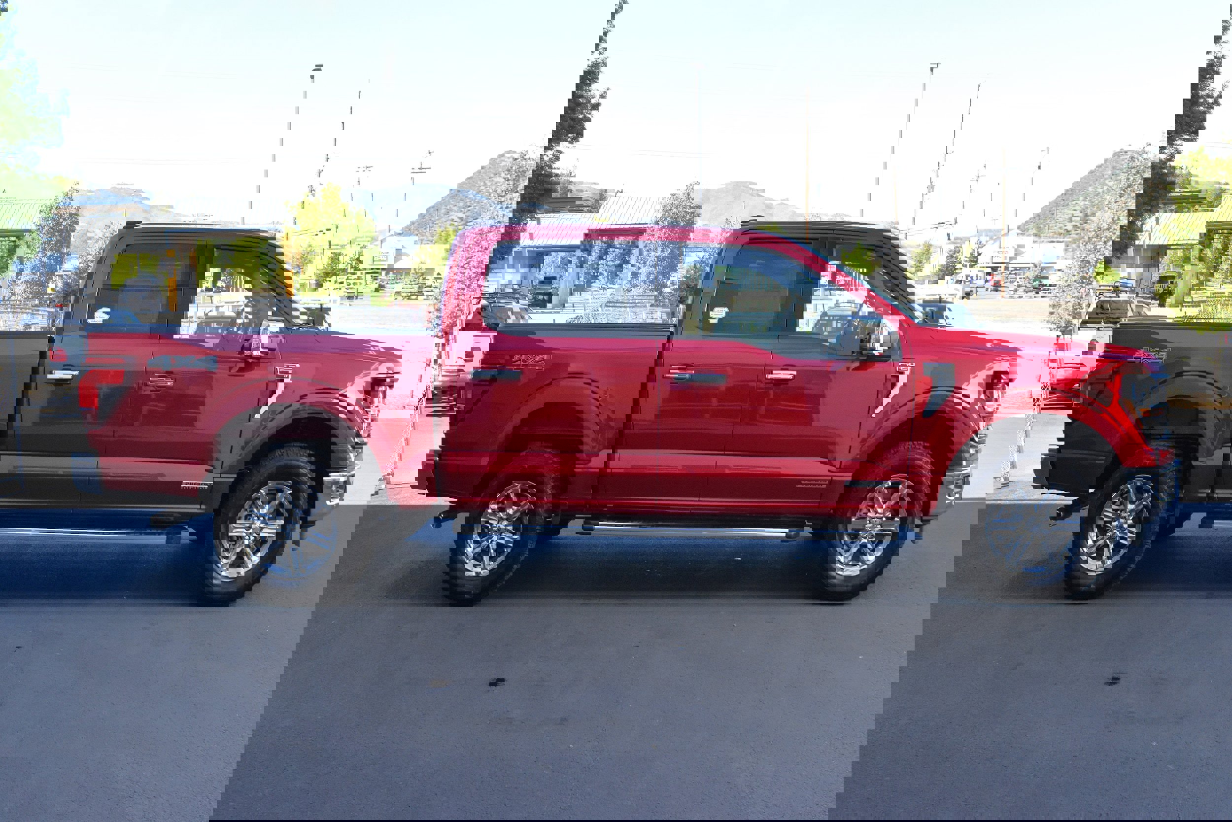 New 2025 Ford F150 XLT w/ Equipment Group 302A MID image 5