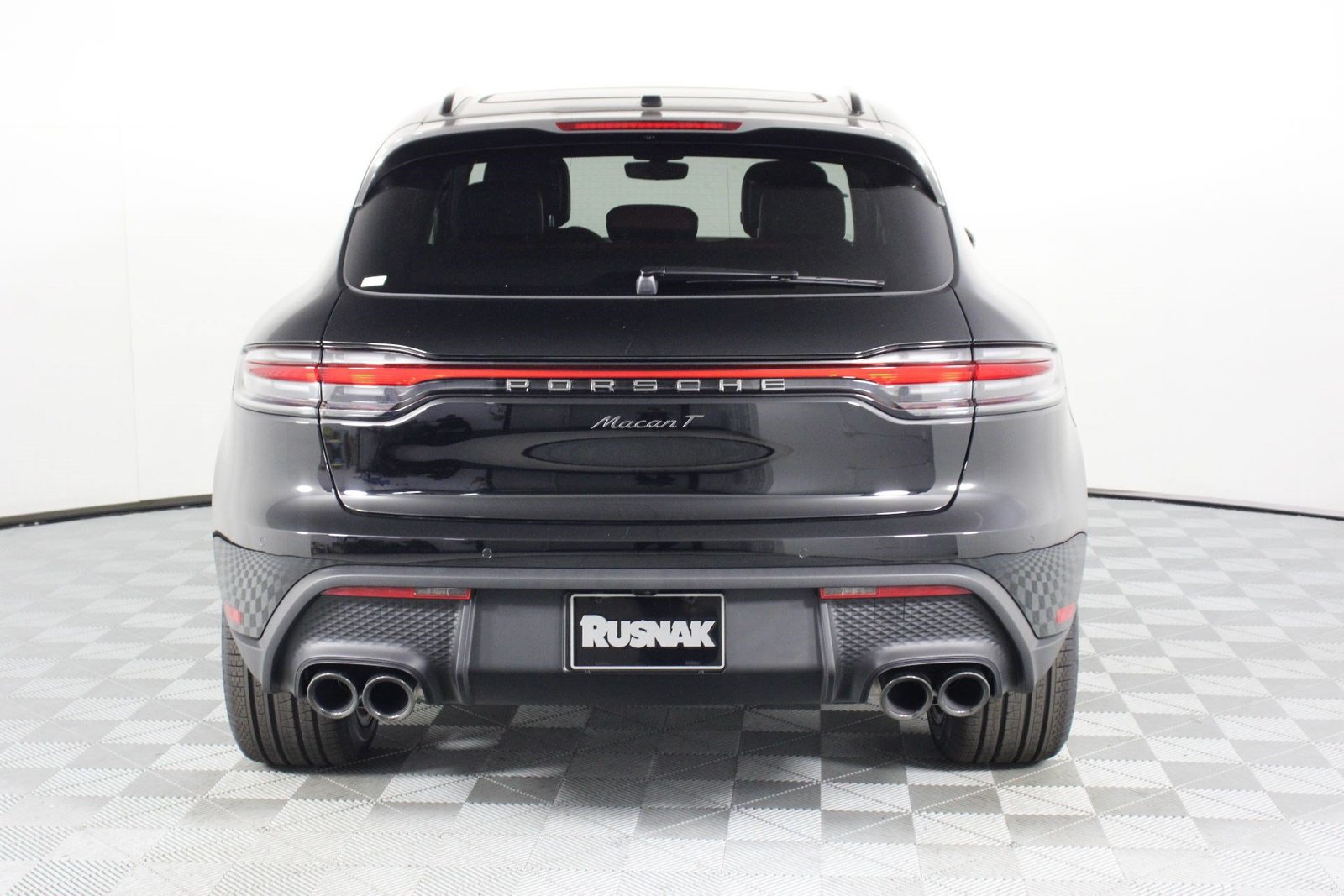 New 2026 Porsche Macan Turbo AWD/4WD image 6