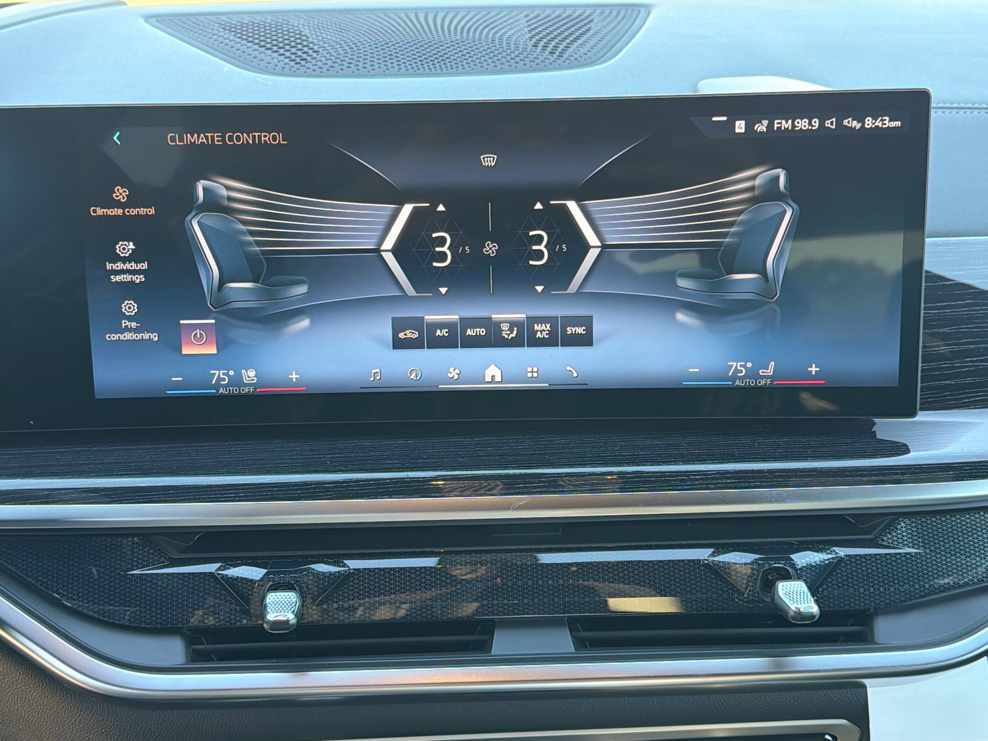 New 2026 BMW X7 xDrive40i w/ M Sport Package image 35