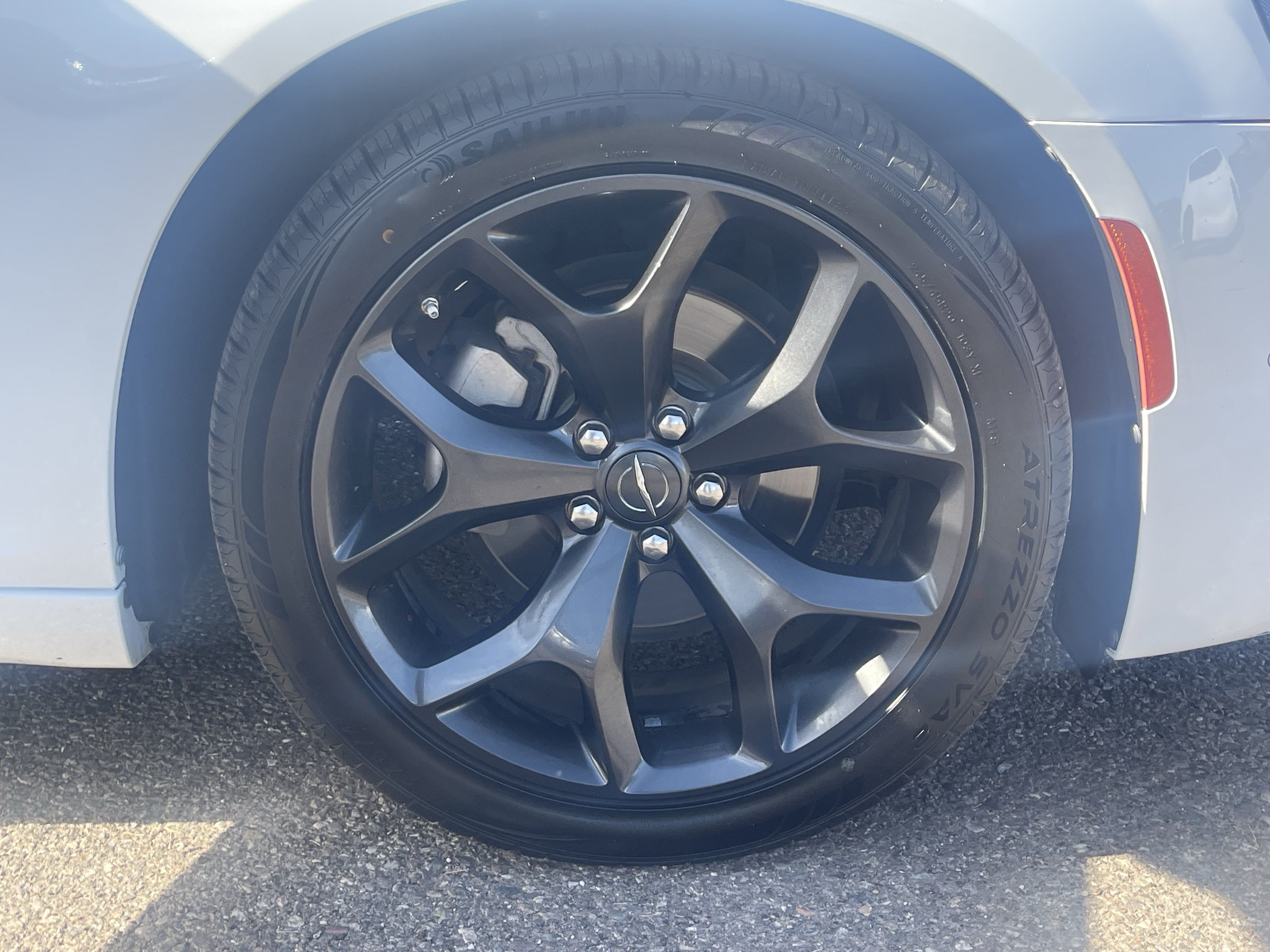 Used 2023 Chrysler 300 S RWD image 8