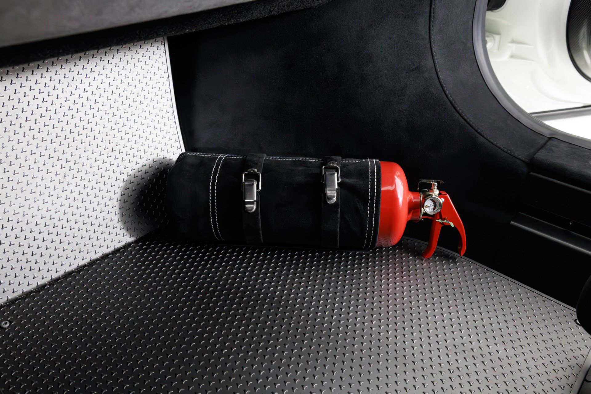 Used 2020 Ferrari 488 Pista Coupe RWD image 36