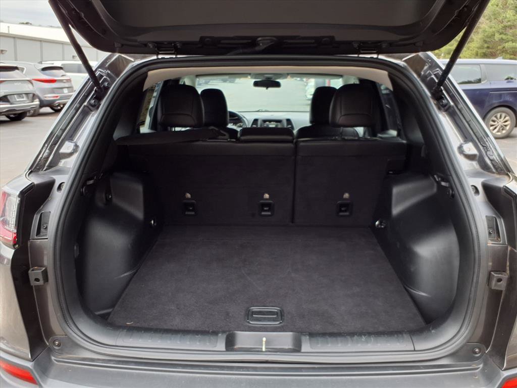 Used 2019 Jeep Cherokee Latitude Plus w/ Cold Weather Group image 25