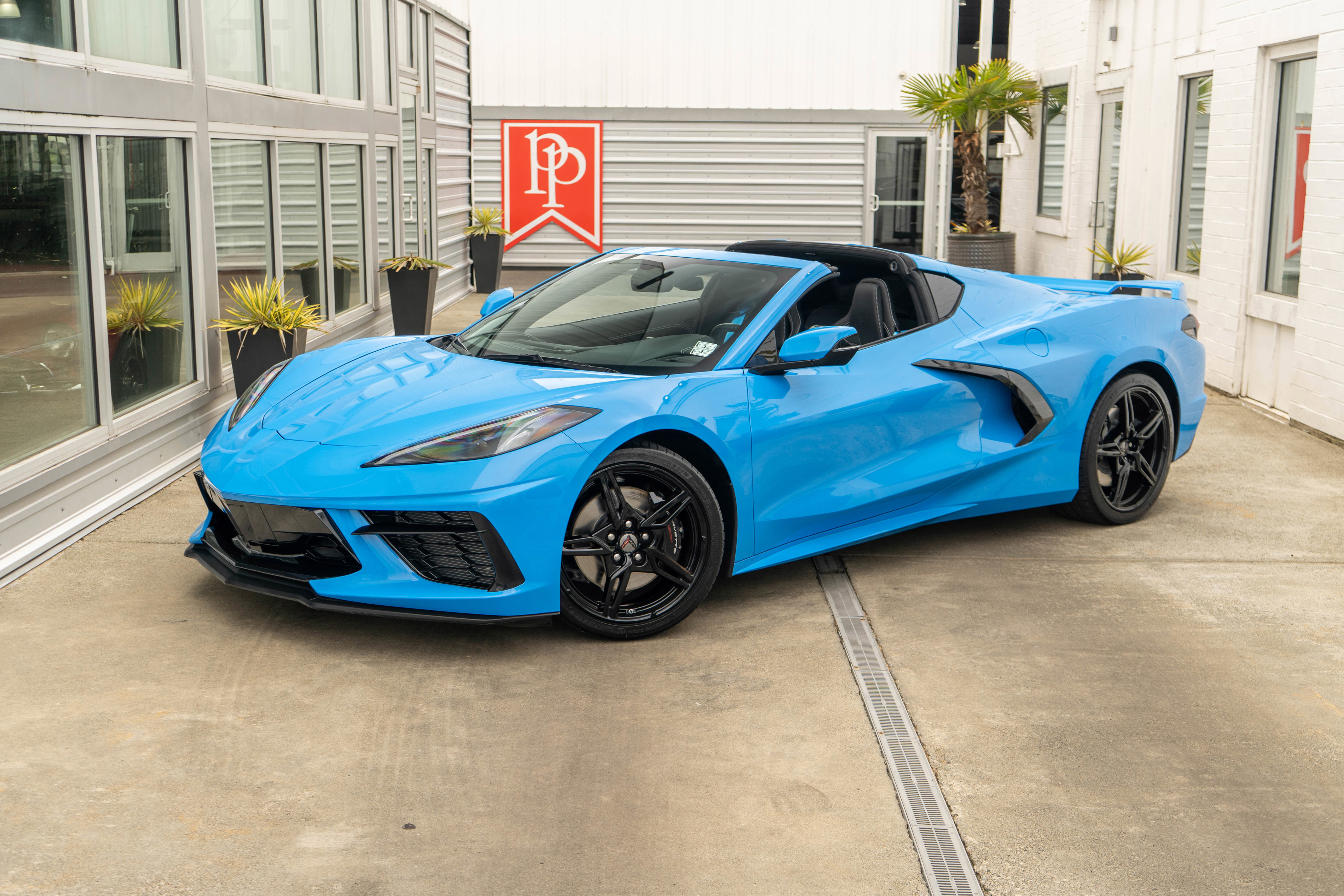 Used 2023 Chevrolet Corvette Stingray Coupe w/ Z51 Performance Package RWD image 2