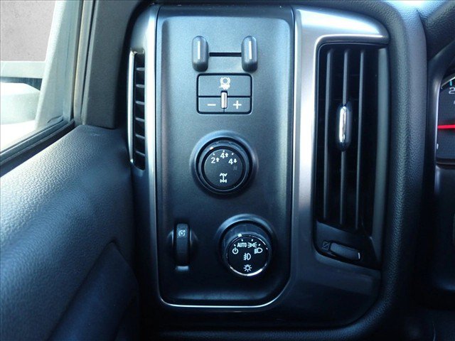 Used 2015 Chevrolet Silverado 2500 LT w/ LT Fleet Convenience Package AWD/4WD image 19