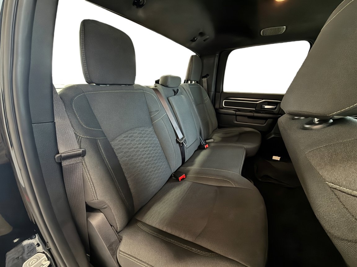 Used 2025 RAM 2500 Big Horn AWD/4WD image 18
