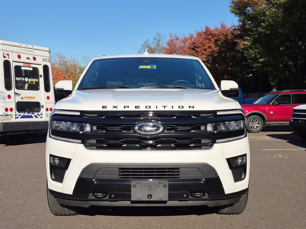 Used 2023 Ford Expedition Max Limited AWD/4WD image 6