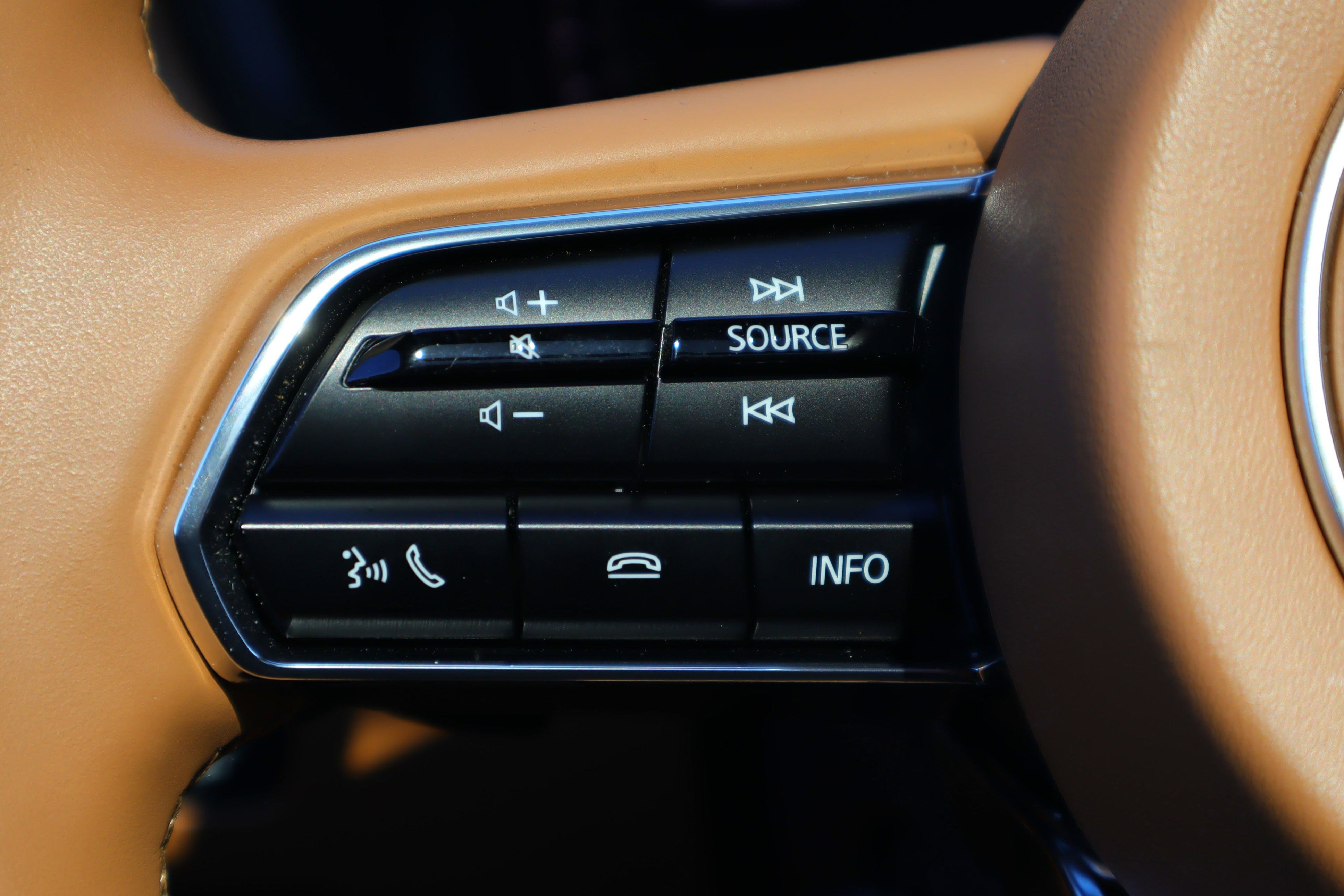 Certified 2025 MAZDA CX-70 3.3 Turbo S w/ Premium Plus image 18