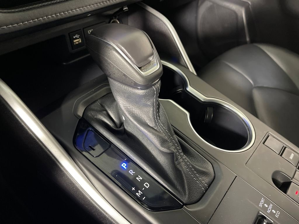 Certified 2024 Toyota Highlander XLE image 22