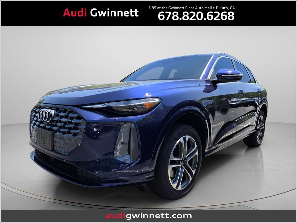 Used 2025 Audi Q5 Premium w/ Convenience Package