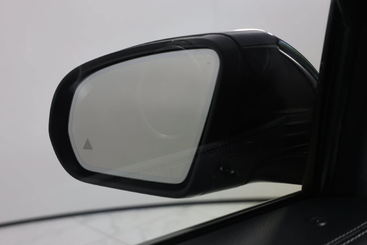 Used 2020 Mercedes-Benz GLB 250 4MATIC image 16