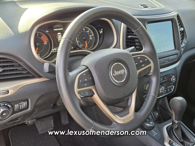 Used 2016 Jeep Cherokee Limited AWD/4WD image 21