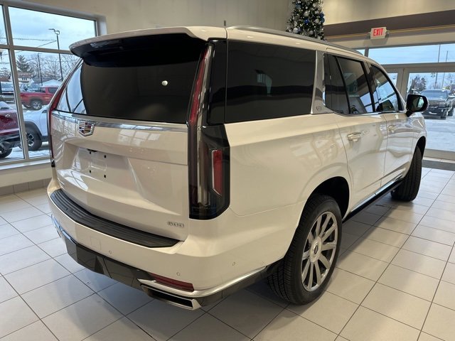 Used 2024 Cadillac Escalade Premium Luxury Platinum image 4