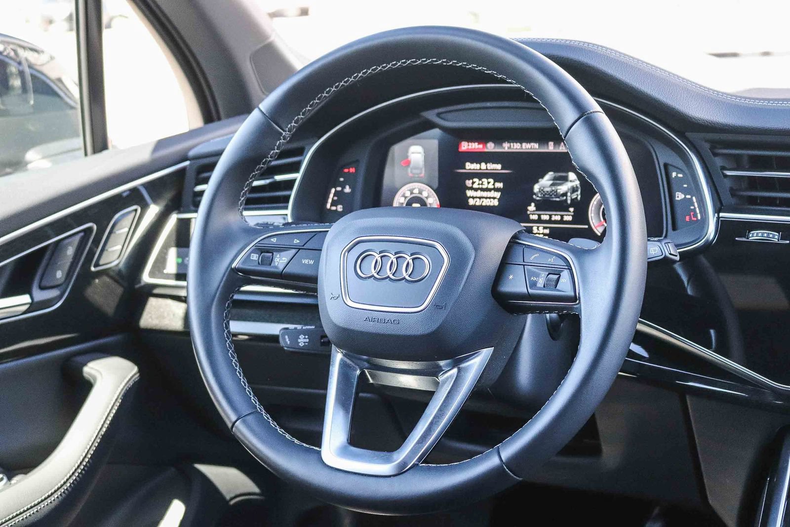 Certified 2025 Audi Q7 3.0T Premium Plus w/ Premium Plus Package AWD/4WD image 17