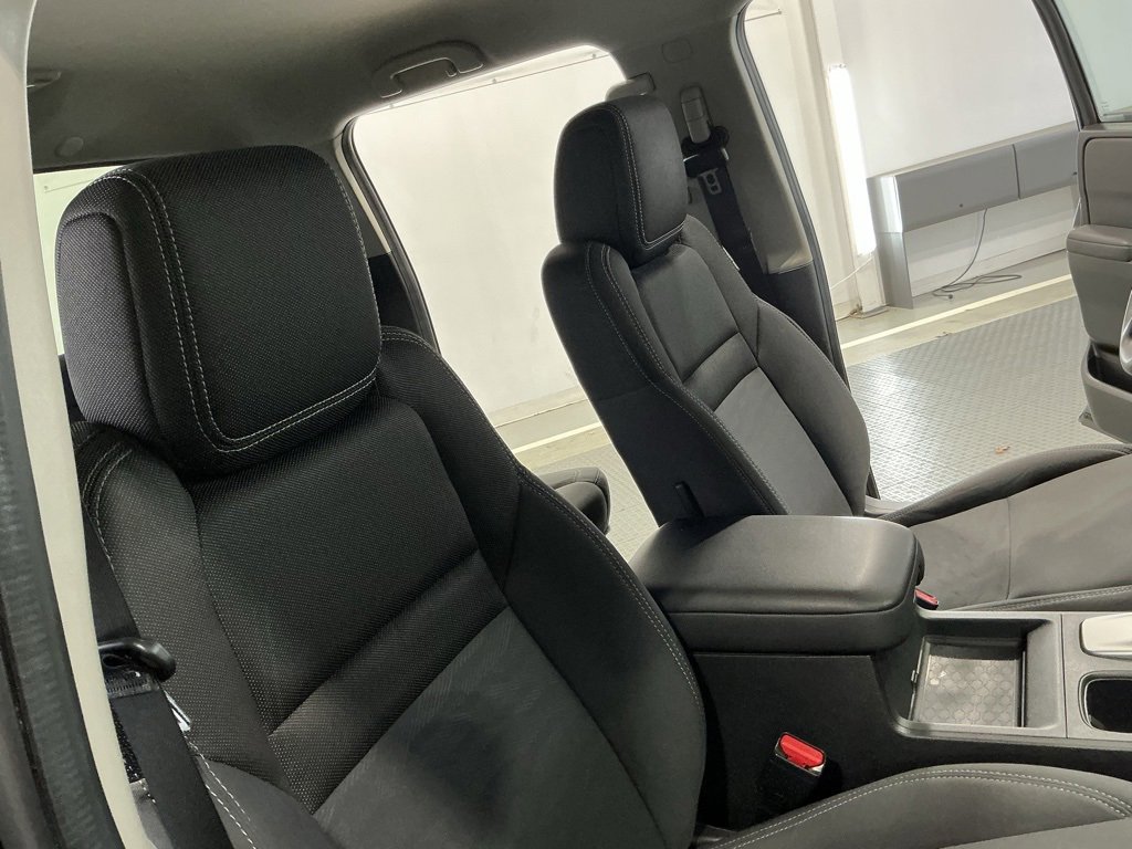 Used 2022 Nissan Frontier SV image 17