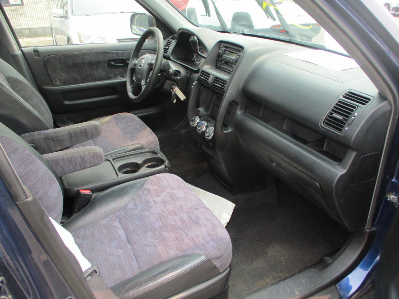 Used 2002 Honda CR-V LX image 7