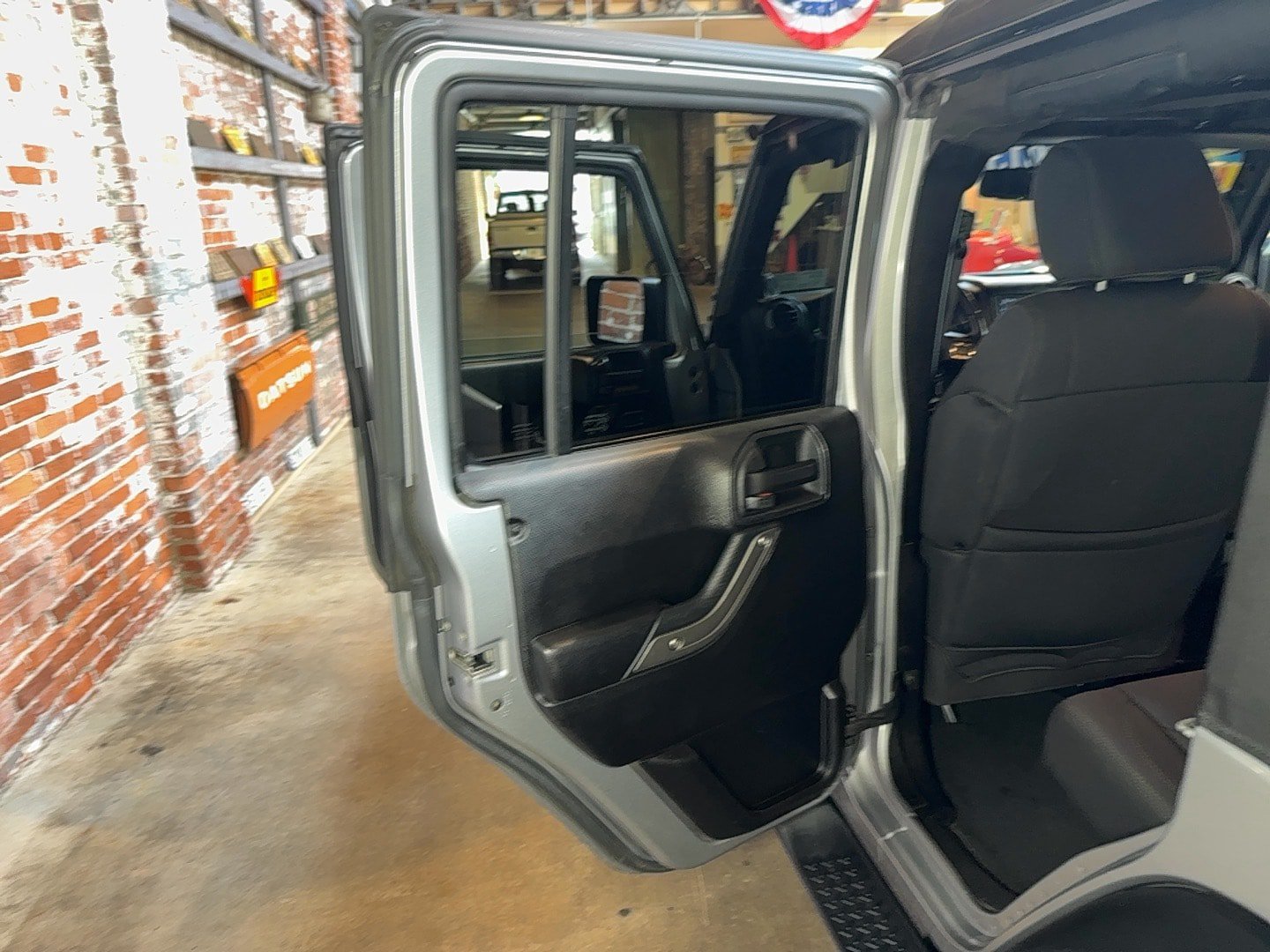Used 2013 Jeep Wrangler Unlimited Sport AWD/4WD image 35