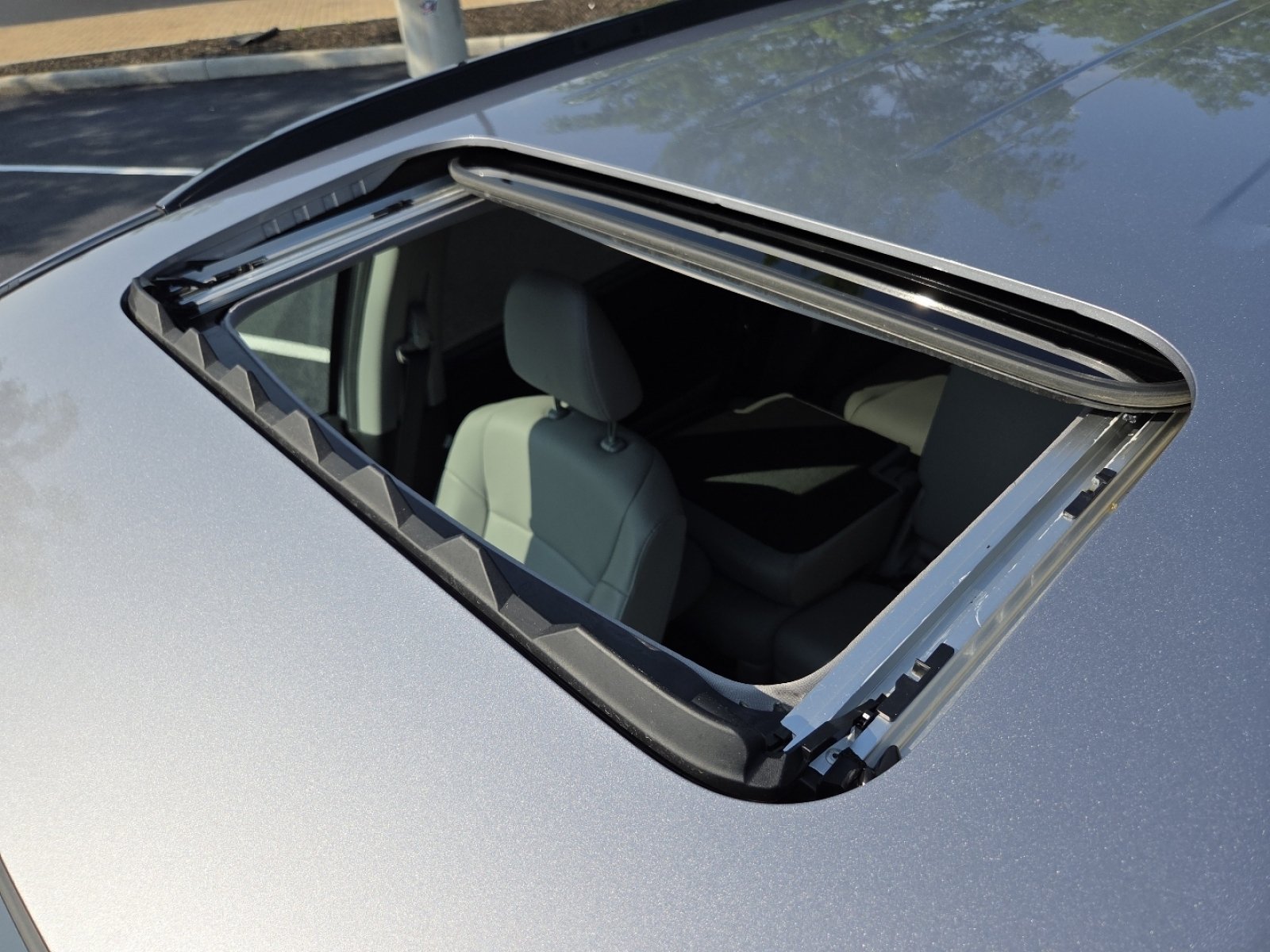 Certified 2022 Honda Pilot Special Edition image 4
