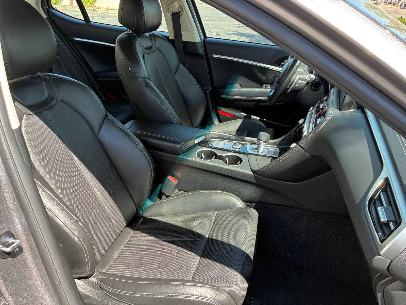 Used 2026 Genesis G70 2.5T RWD image 37