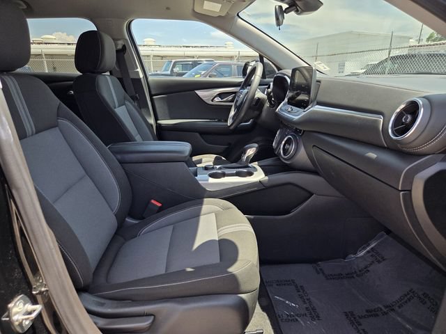 Used 2025 Chevrolet Blazer LT FWD image 19